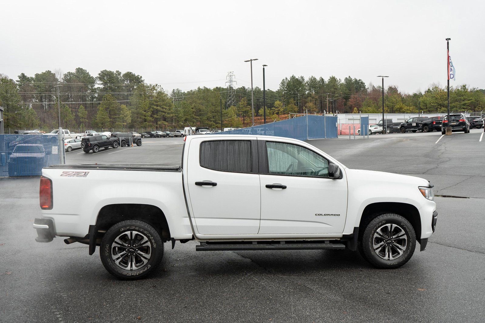 Used 2021 Chevrolet Colorado Z71 w/ Safety Package AWD/4WD image 11