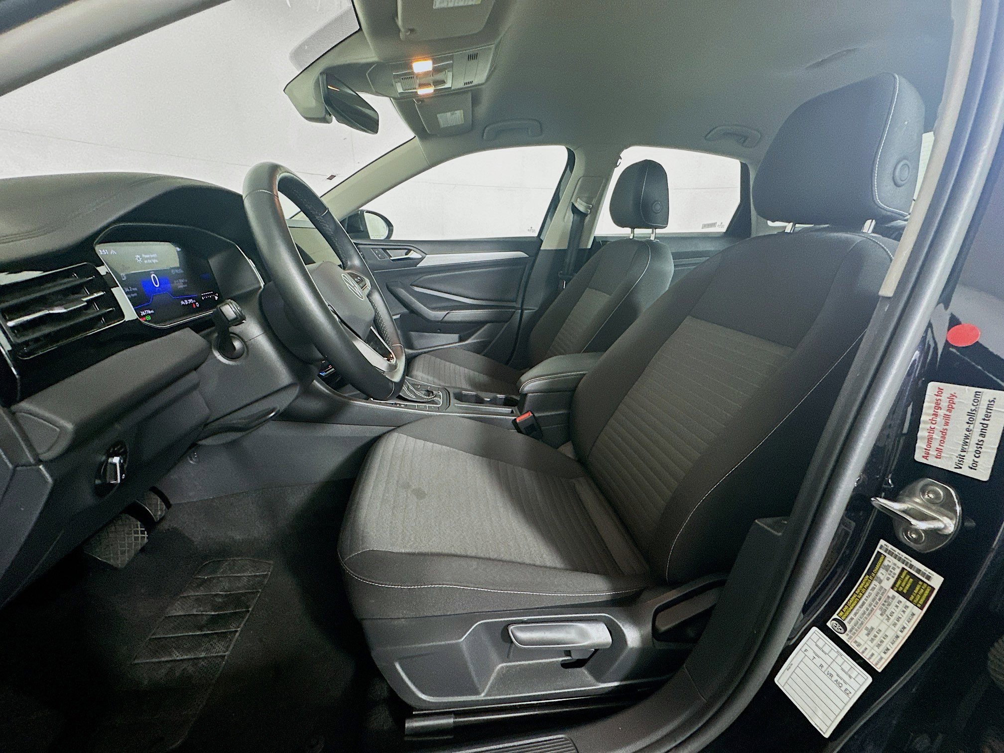 Used 2025 Volkswagen Jetta S image 13