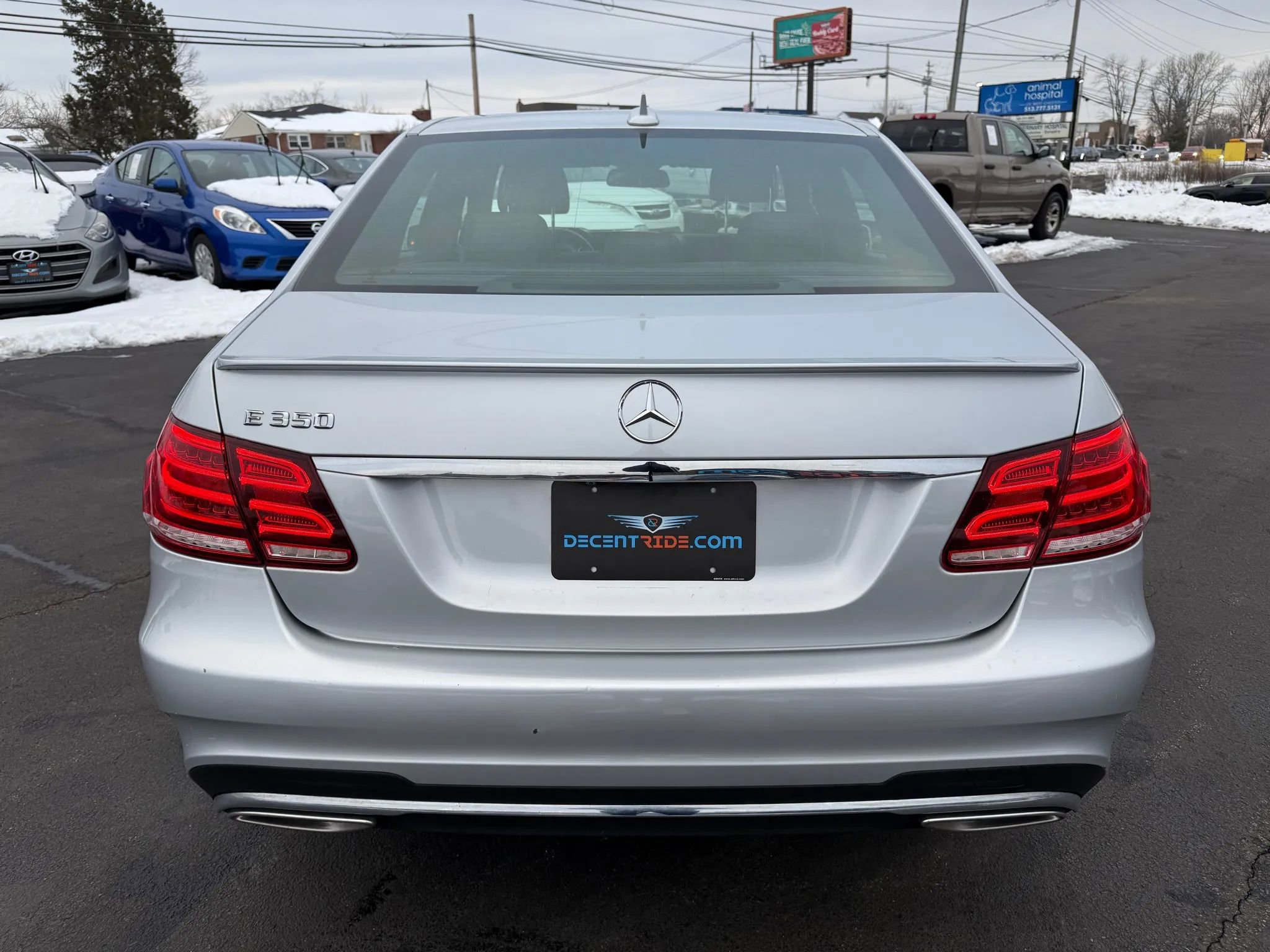 Used 2016 Mercedes-Benz E 350 Sedan image 4