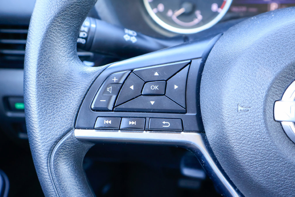 Used 2025 Nissan Sentra SV FWD image 12