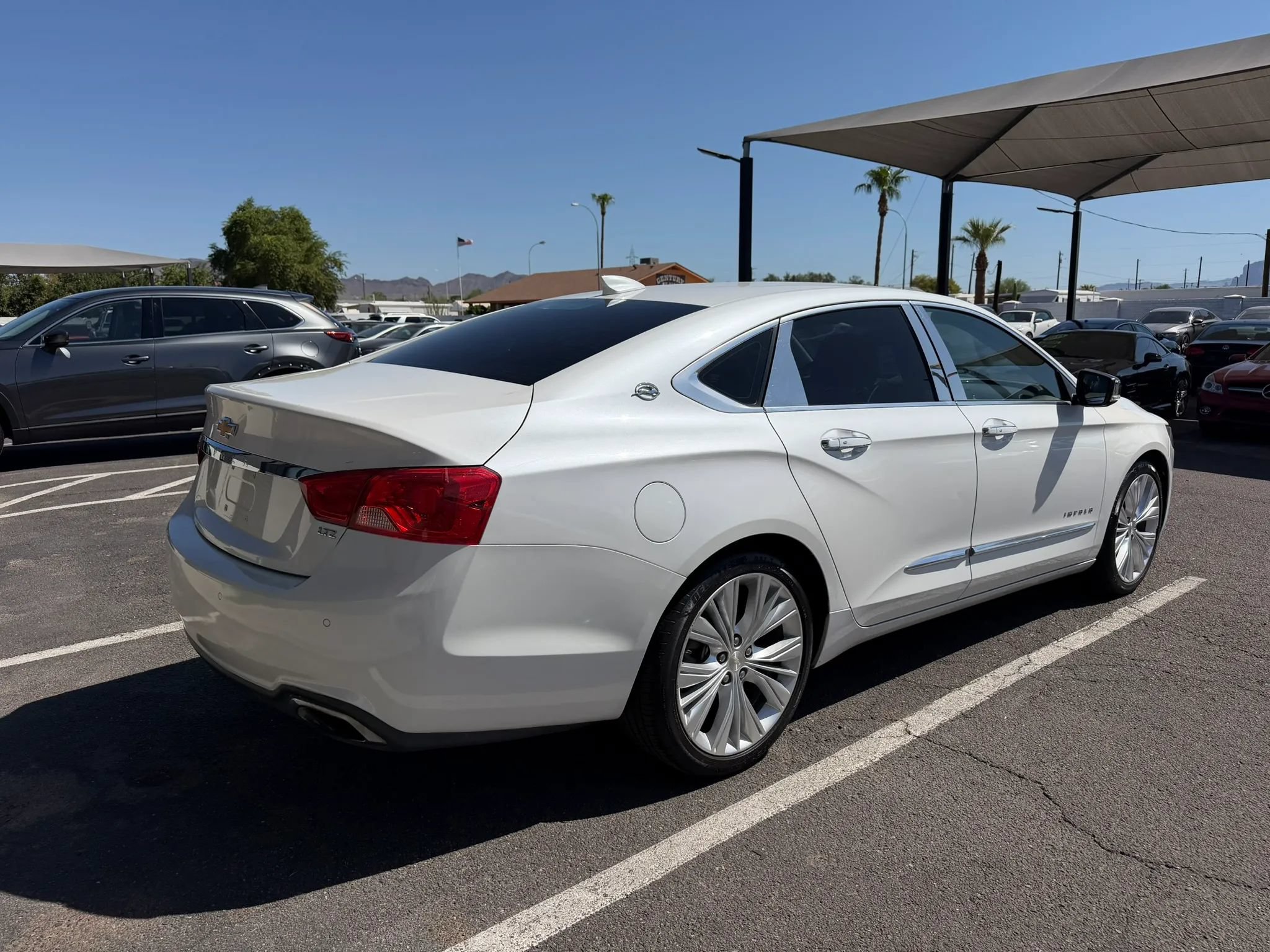 Used 2015 Chevrolet Impala LTZ FWD image 12