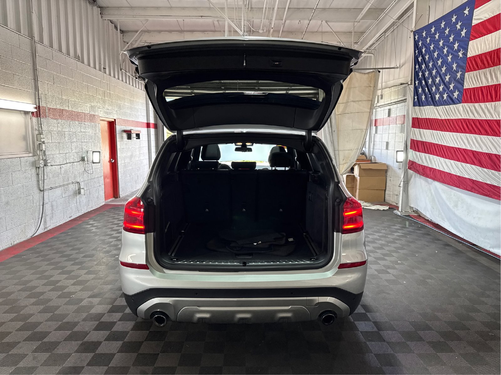 Used 2019 BMW X3 xDrive30i w/ Driving Assistance Package AWD/4WD image 12