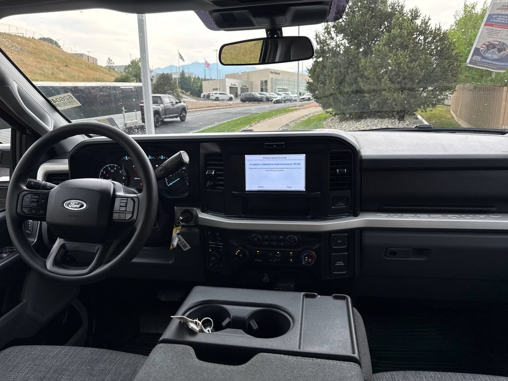 Certified 2025 Ford F250 XLT w/ 360-Degree Camera Package AWD/4WD image 30