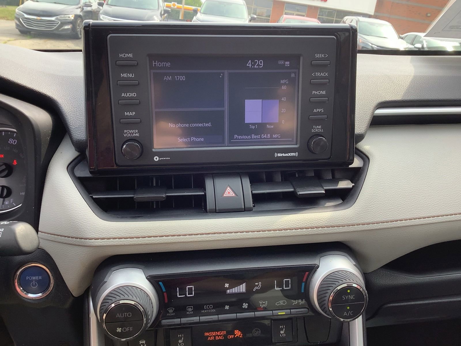 Used 2021 Toyota RAV4 XLE w/ Convenience Package image 17