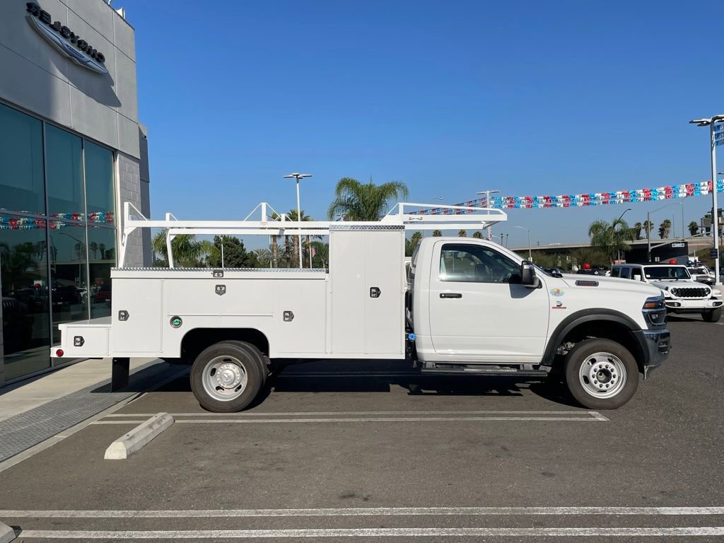 New 2026 RAM 5500 Tradesman w/ Chrome Appearance Group image 28