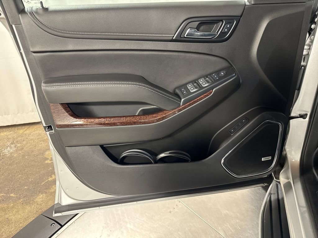Used 2020 GMC Yukon SLT w/ Open Road Package AWD/4WD image 28