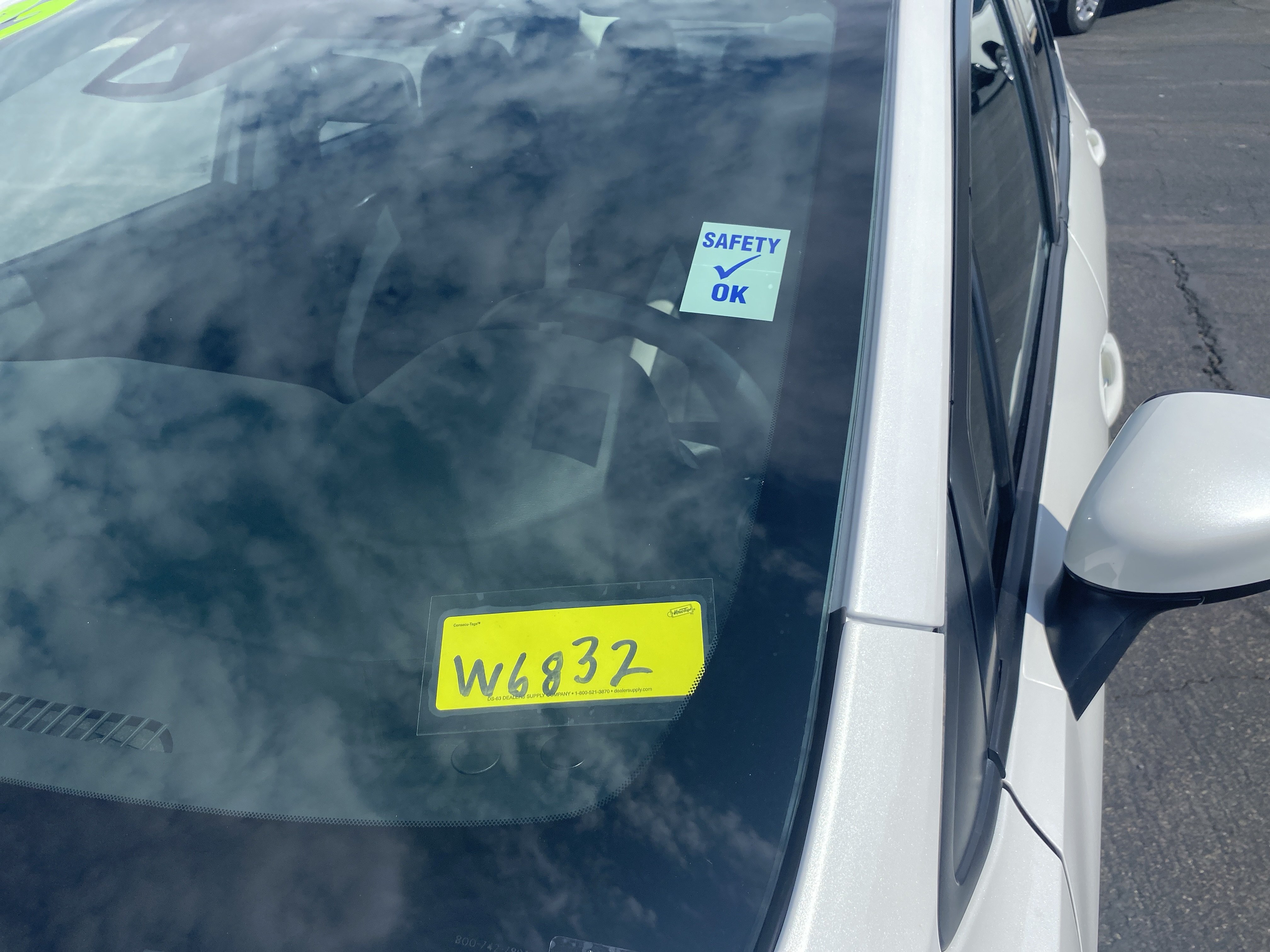 Used 2022 Nissan Versa SV FWD image 16