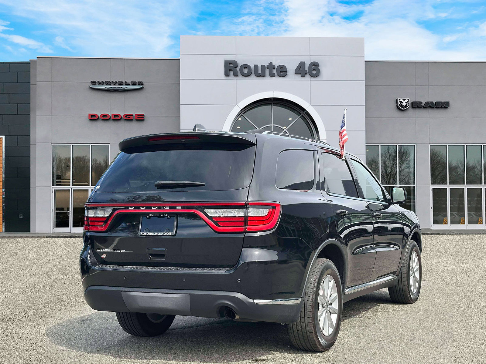 Used 2023 Dodge Durango SXT Launch Edition AWD/4WD image 5