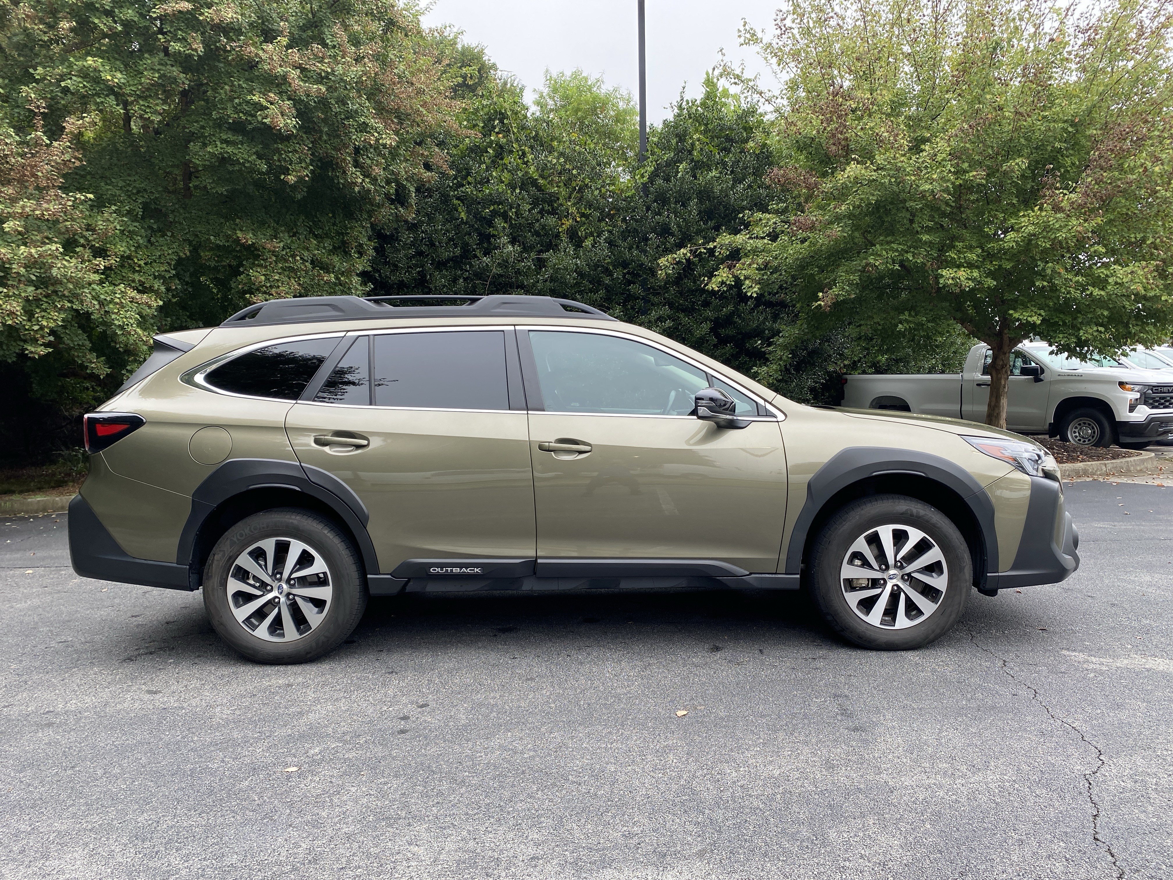 Used 2025 Subaru Outback Premium w/ Popular Package #1 AWD/4WD image 10