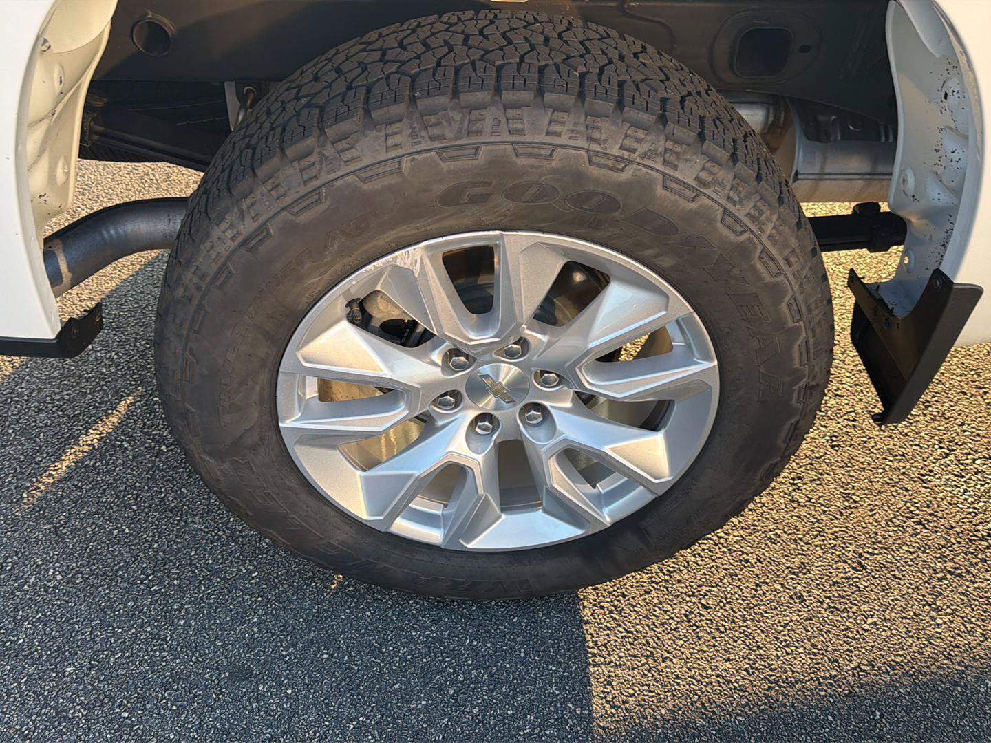 Used 2022 Chevrolet Silverado 1500 Custom RWD image 36