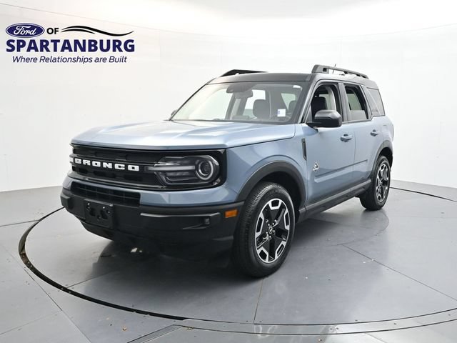 Certified 2024 Ford Bronco Sport Outer Banks w/ Tech Package AWD/4WD image 3