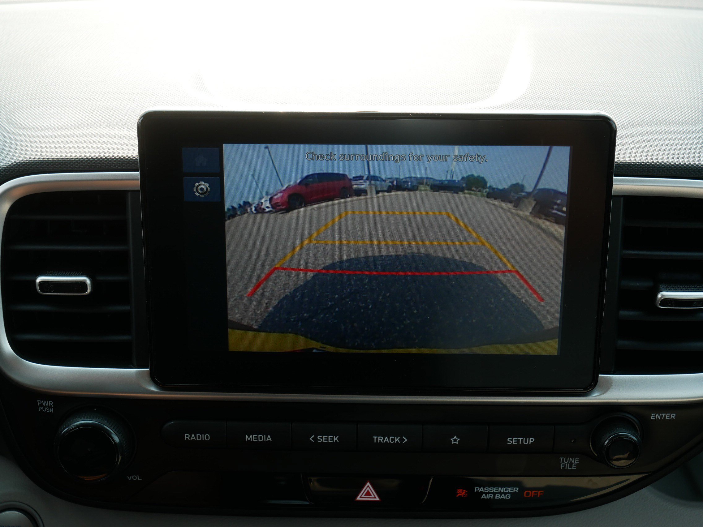 Used 2025 Hyundai Venue SEL FWD image 27