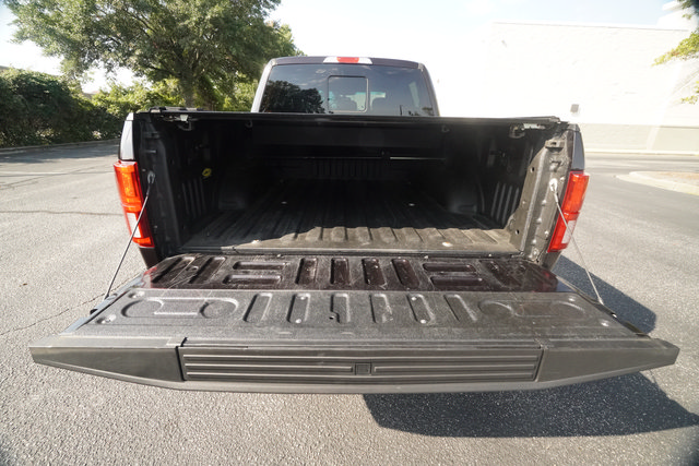 Used 2018 Ford F150 Platinum w/ Equipment Group 701A Luxury AWD/4WD image 11