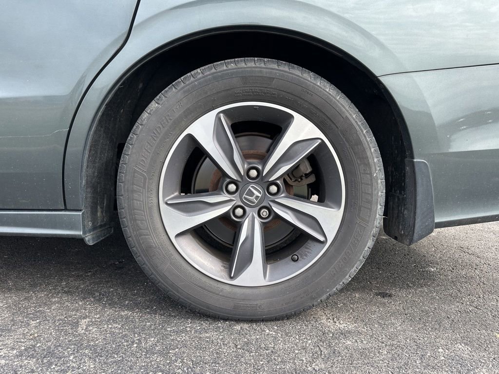 Used 2018 Honda Odyssey Touring image 8