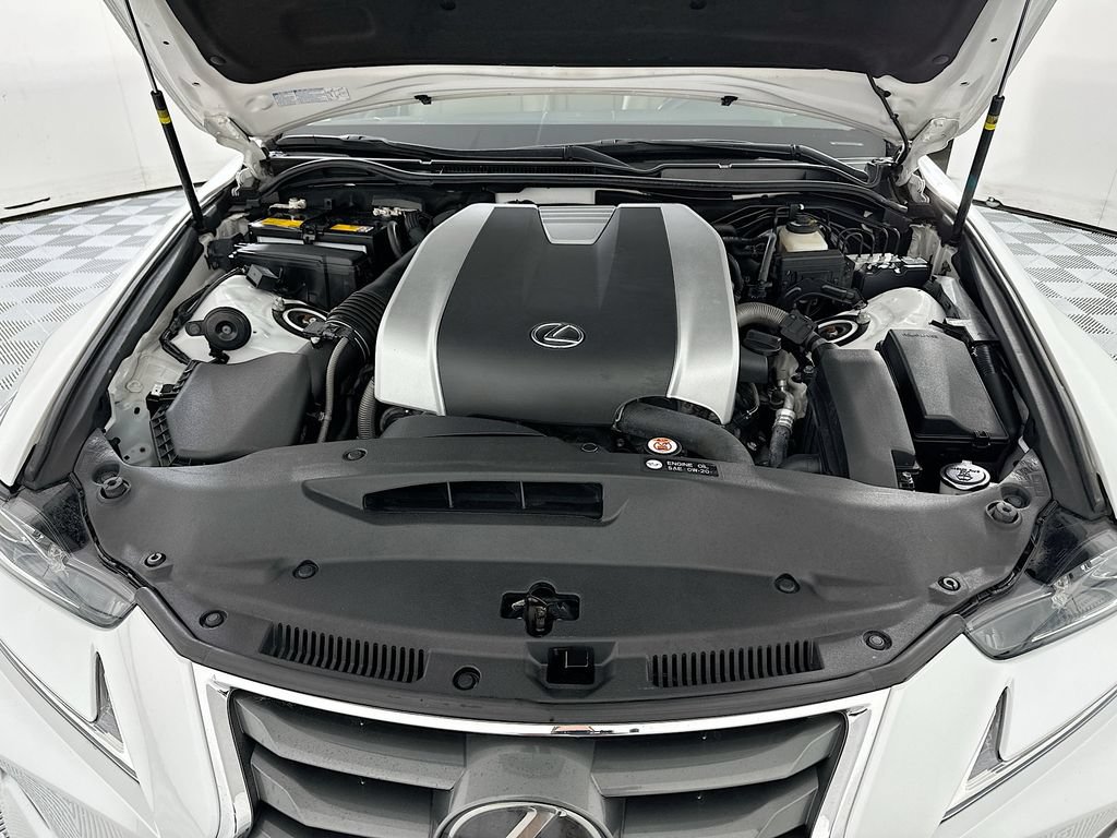 Used 2019 Lexus IS 300 AWD image 32