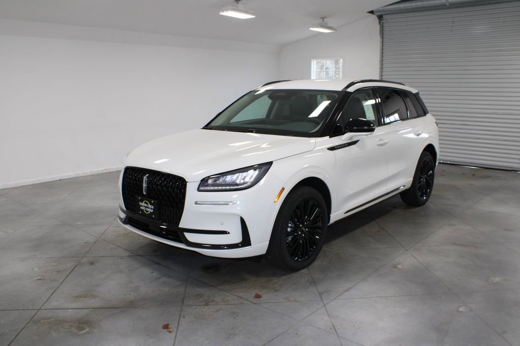 New 2026 Lincoln Corsair Premiere image 3