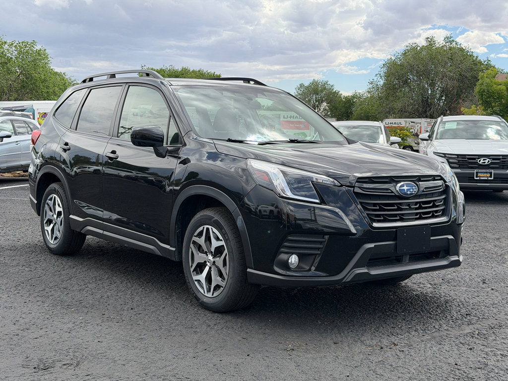 Used 2022 Subaru Forester Premium AWD/4WD image 3
