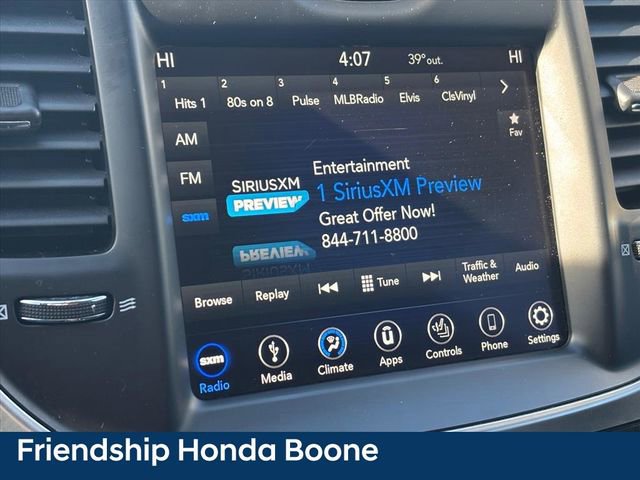 Used 2018 Chrysler 300 Limited image 4