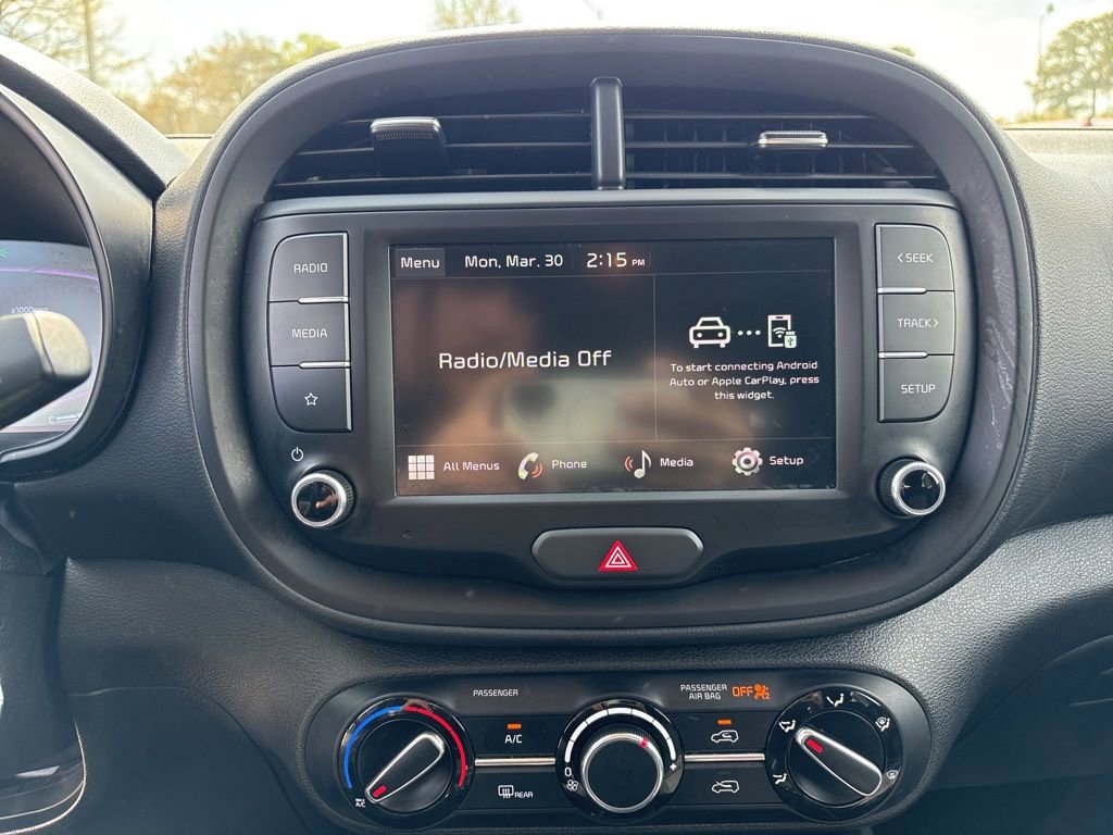 Used 2024 Kia Soul LX w/ Option Group 015 FWD image 18