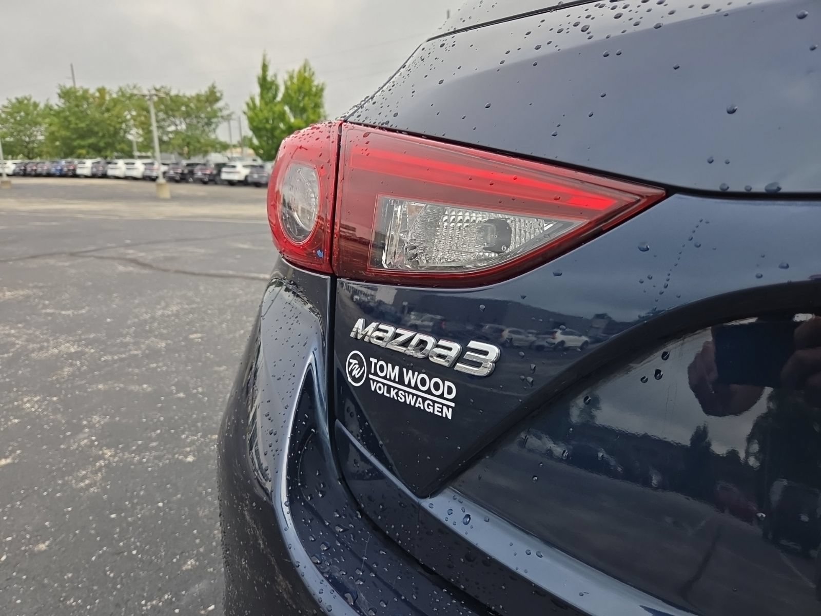 Used 2018 MAZDA MAZDA3 Grand Touring w/ Premium Equipment Package FWD image 8