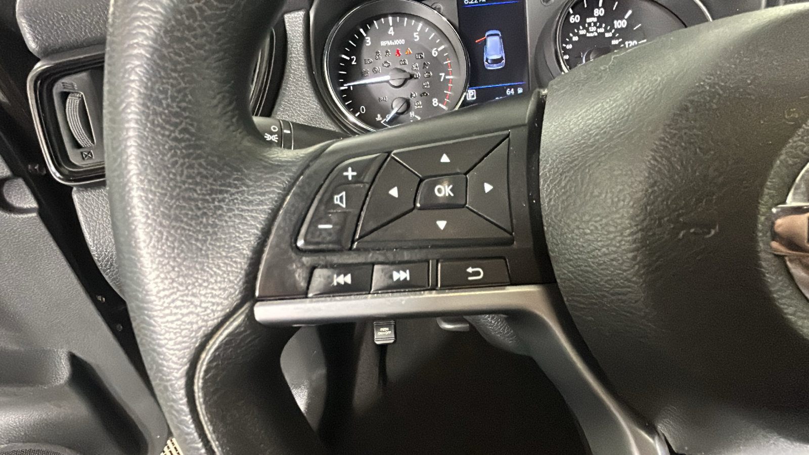 Used 2019 Nissan Rogue S FWD image 18