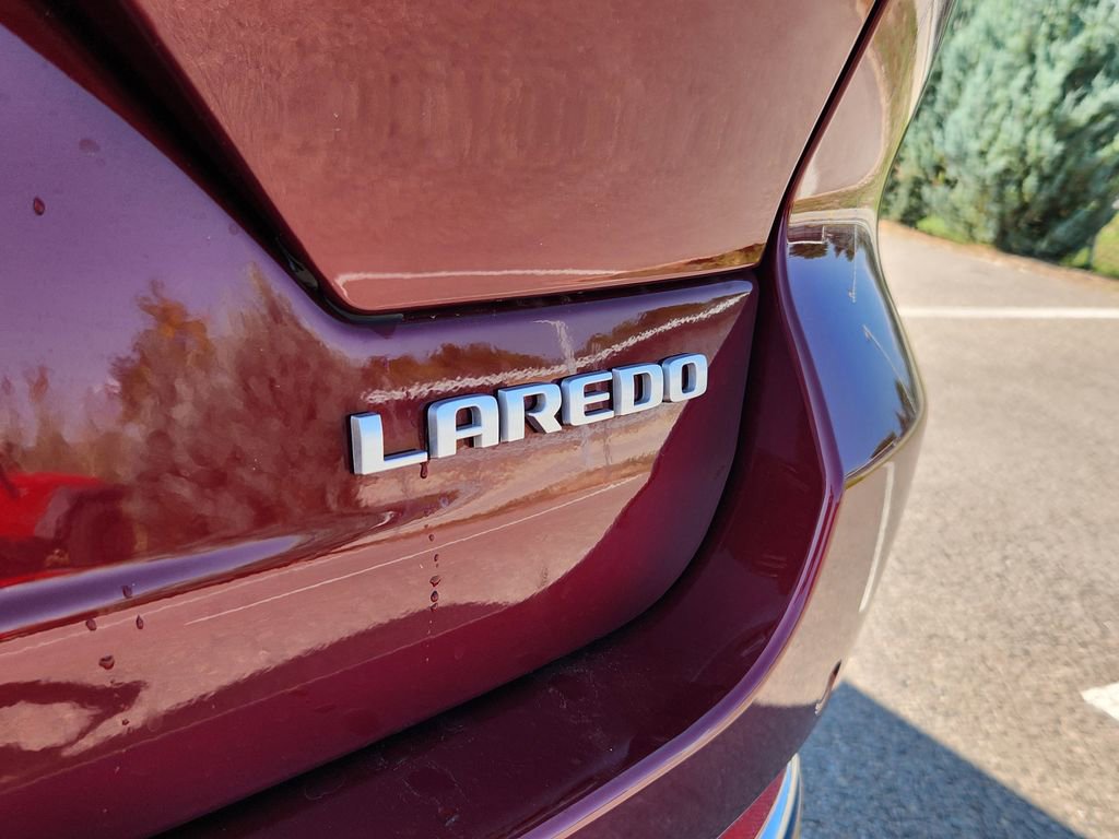 New 2025 Jeep Grand Cherokee Laredo X w/ Trailer Tow Package image 30