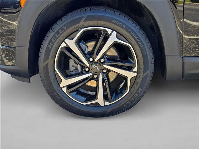 Used 2021 Chevrolet TrailBlazer RS w/ Sun and Liftgate Package AWD/4WD image 22