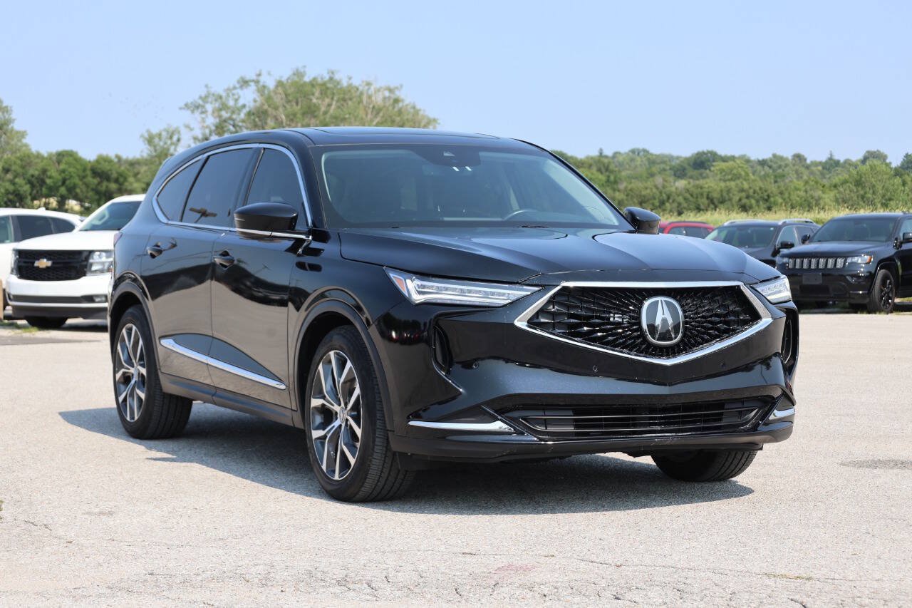 Used 2024 Acura MDX w/ Technology Package FWD image 4