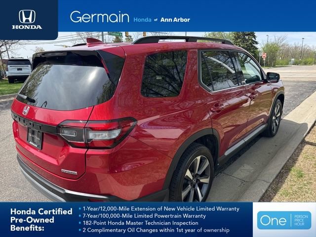 Certified 2025 Honda Pilot Touring image 8