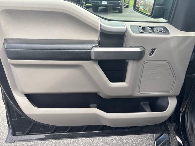 Used 2018 Ford F150 XLT w/ Equipment Group 302A Luxury AWD/4WD image 16