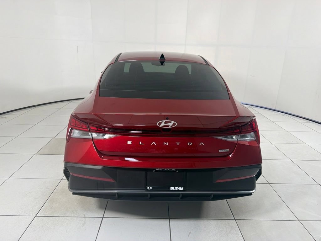 Certified 2025 Hyundai Elantra Hybrid FWD image 6