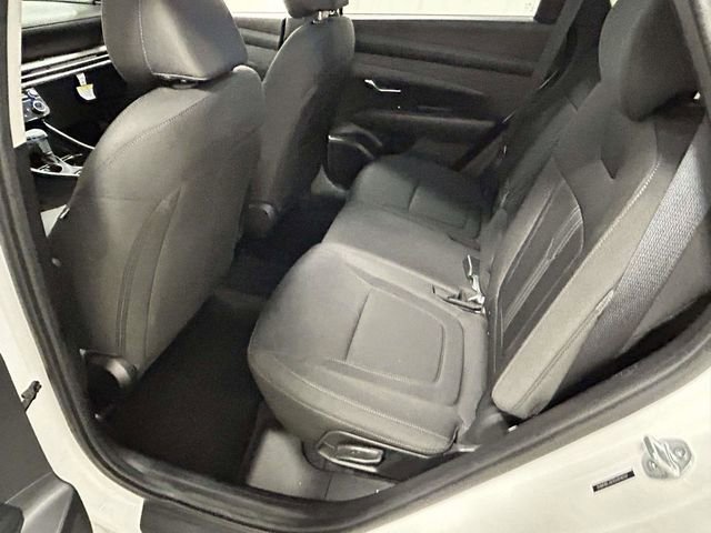 Certified 2025 Hyundai Tucson SEL AWD/4WD image 9