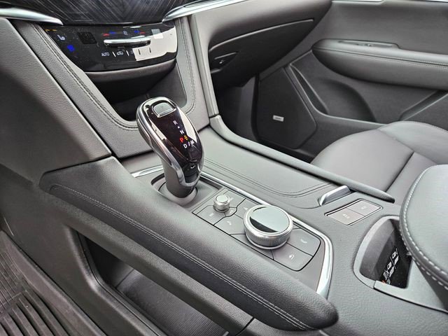 Certified 2025 Cadillac XT6 Premium Luxury w/ LPO, Floor Liner Package image 19