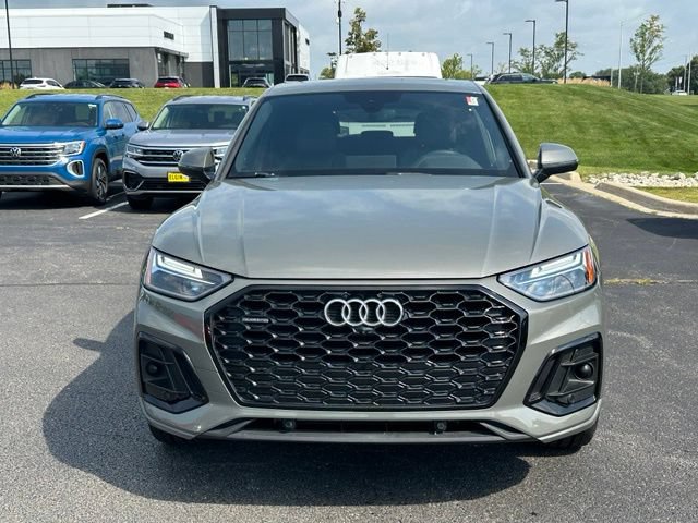 Used 2023 Audi Q5 2.0T Premium Plus w/ Premium Plus Package AWD/4WD image 2