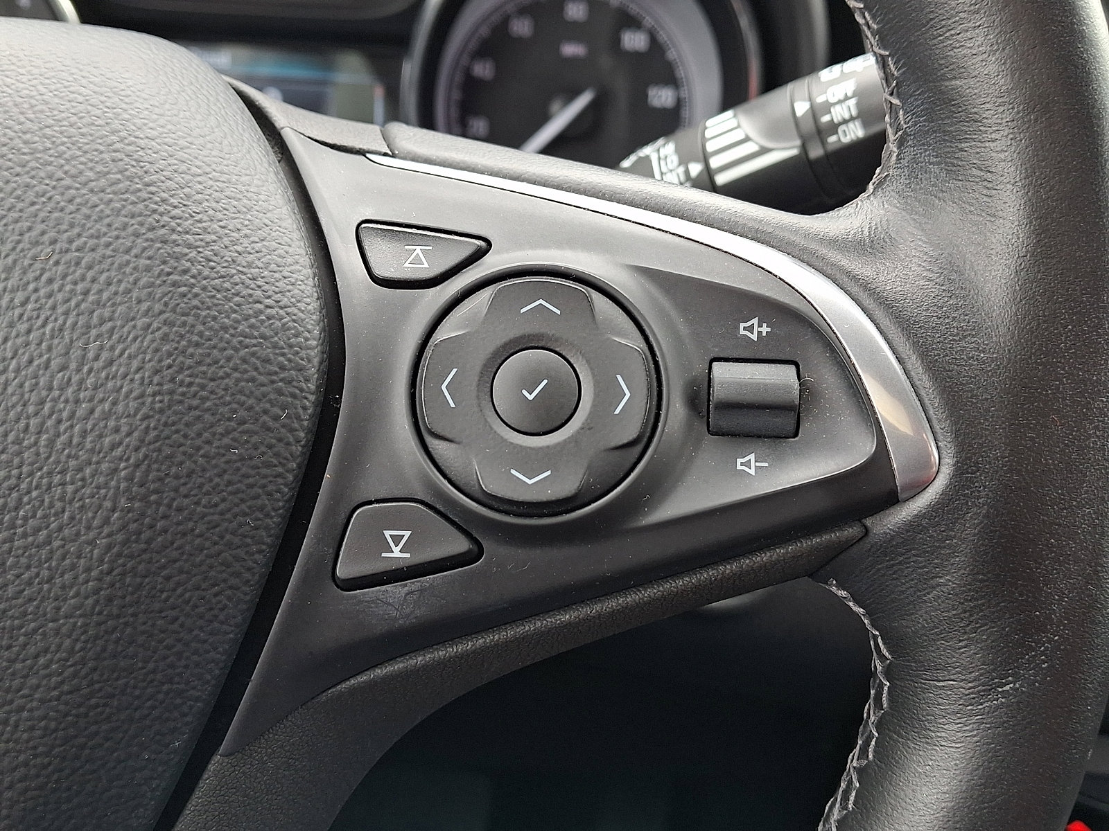 Used 2020 Buick Envision Essence image 21