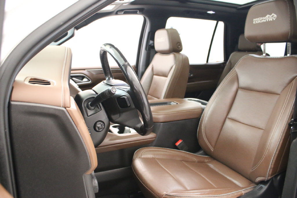 Used 2021 Chevrolet Tahoe High Country w/ Premium Package AWD/4WD image 23