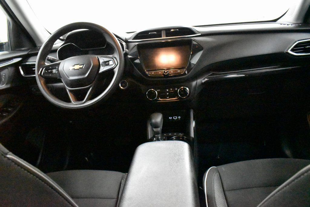 Used 2021 Chevrolet TrailBlazer LT w/ Convenience Package image 18
