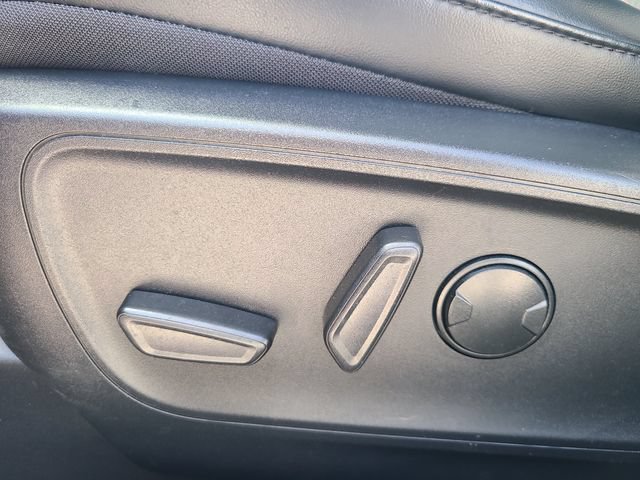 Used 2024 Ford Escape ST-Line w/ Tech Pack #1 FWD image 22