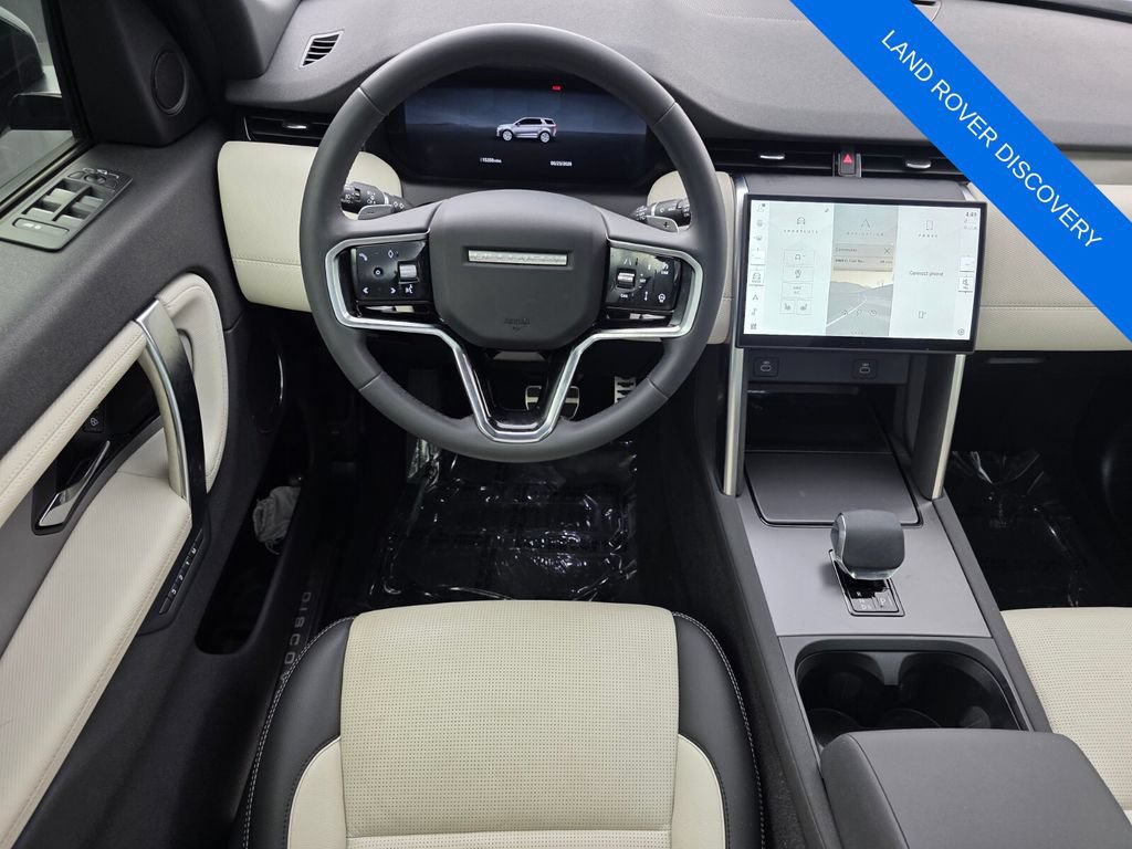 Used 2024 Land Rover Discovery Sport Dynamic SE AWD/4WD image 13