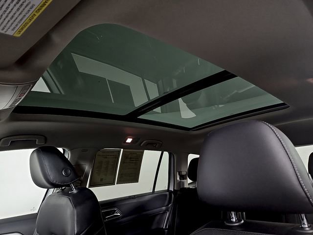 Used 2019 Volkswagen Atlas SEL Premium image 16