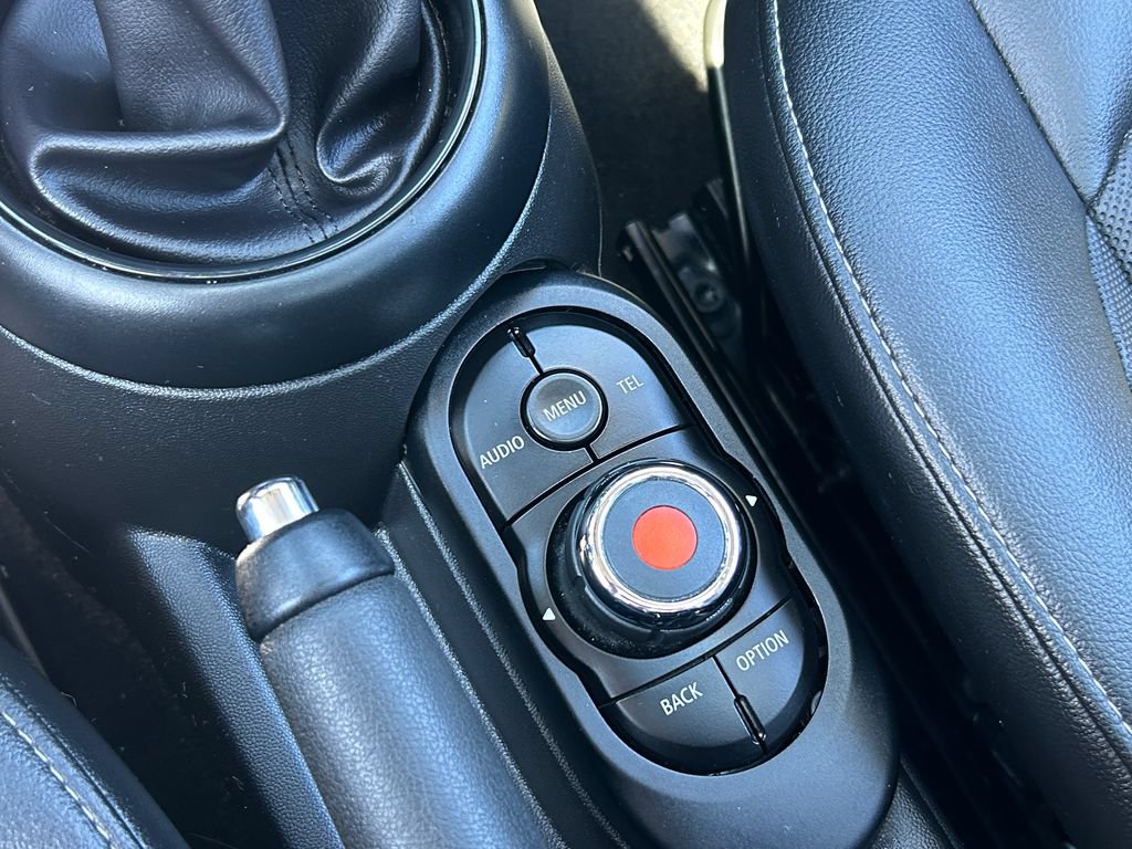 Used 2017 MINI Cooper 2-Door Hardtop FWD image 28