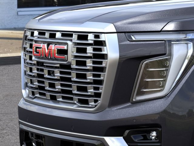 New 2026 GMC Yukon Denali w/ Denali Reserve Package AWD/4WD image 13