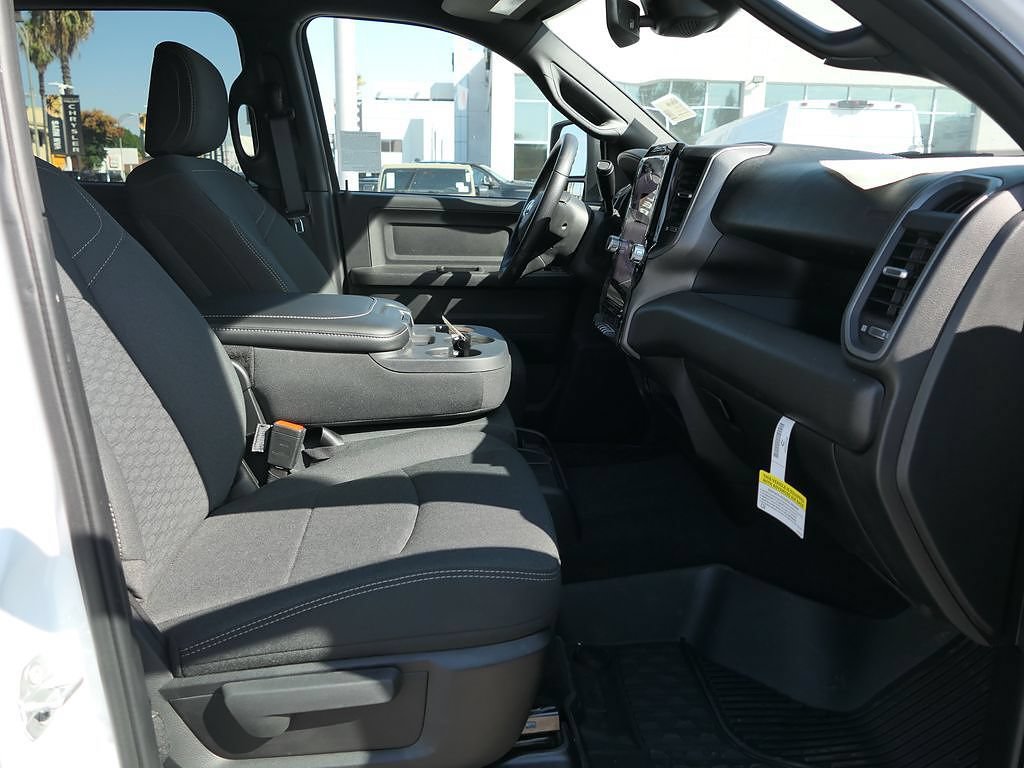 New 2025 RAM 2500 Tradesman AWD/4WD image 28