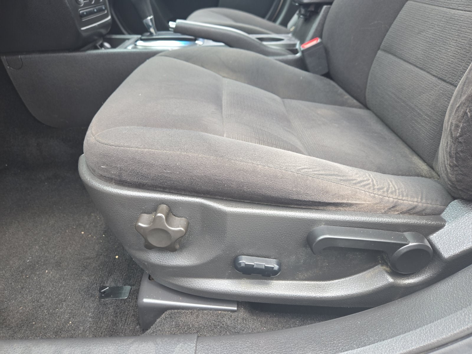 Used 2009 Ford Fusion SE FWD image 12