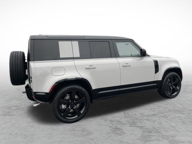New 2026 Land Rover Defender 110 X-Dynamic SE image 7
