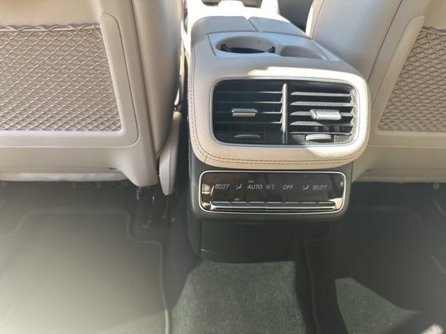 Used 2025 Mercedes-Benz GLS 450 4MATIC image 24