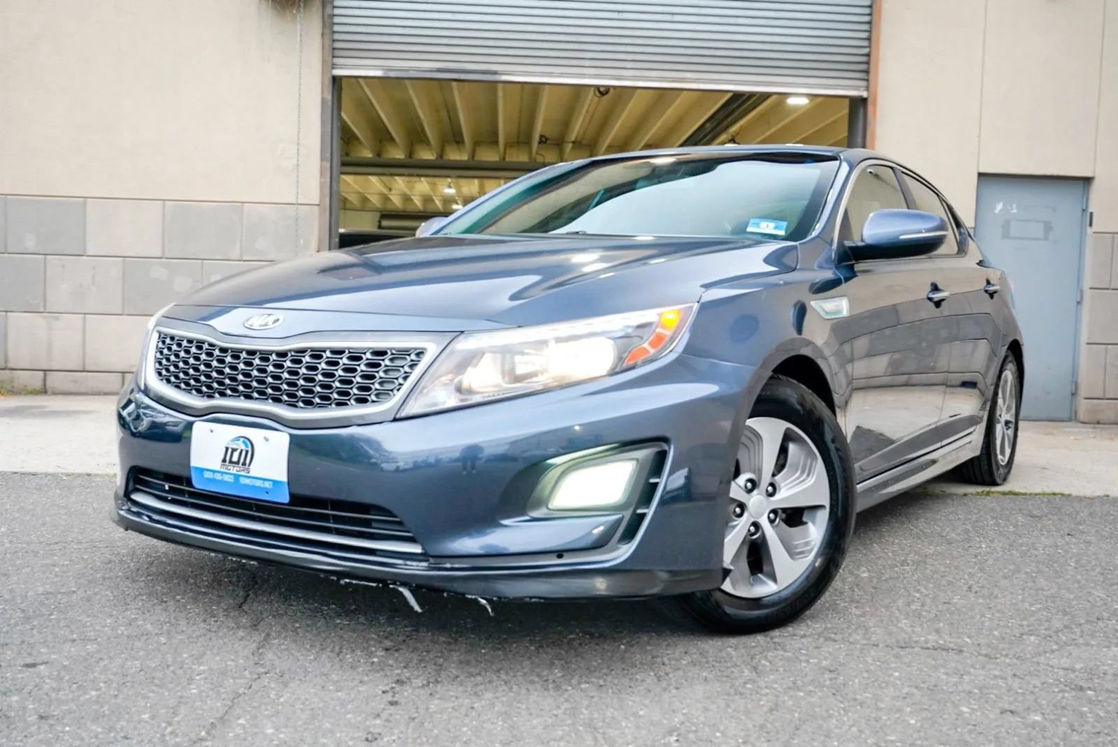 Used 2015 Kia Optima LX w/ Hybrid Convenience Package FWD image 1