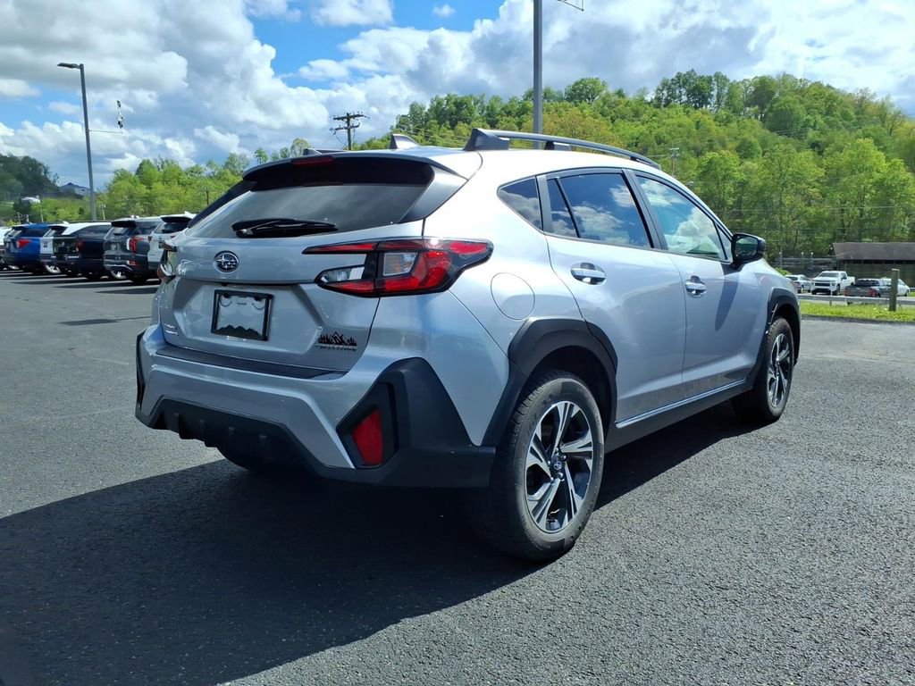 Used 2024 Subaru Crosstrek 2.0i Premium w/ Crosstrek Mirror Package AWD/4WD image 8