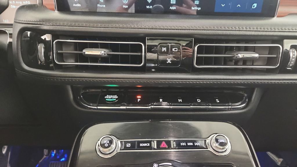 Used 2022 Lincoln Nautilus Reserve w/ Equipment Group 201A image 32