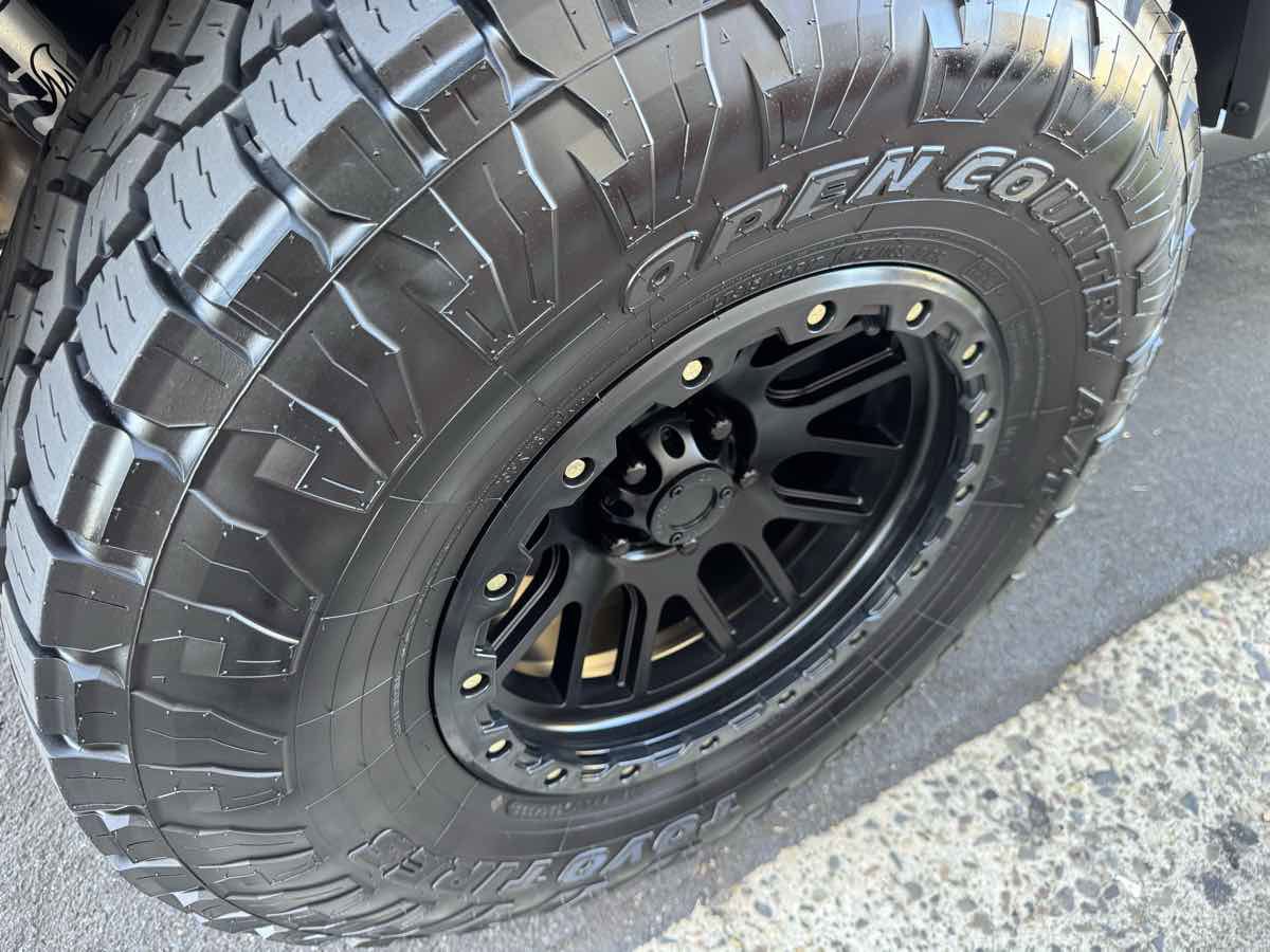 Used 2023 Jeep Wrangler Unlimited Rubicon 4xe w/ Steel Bumper Group image 31